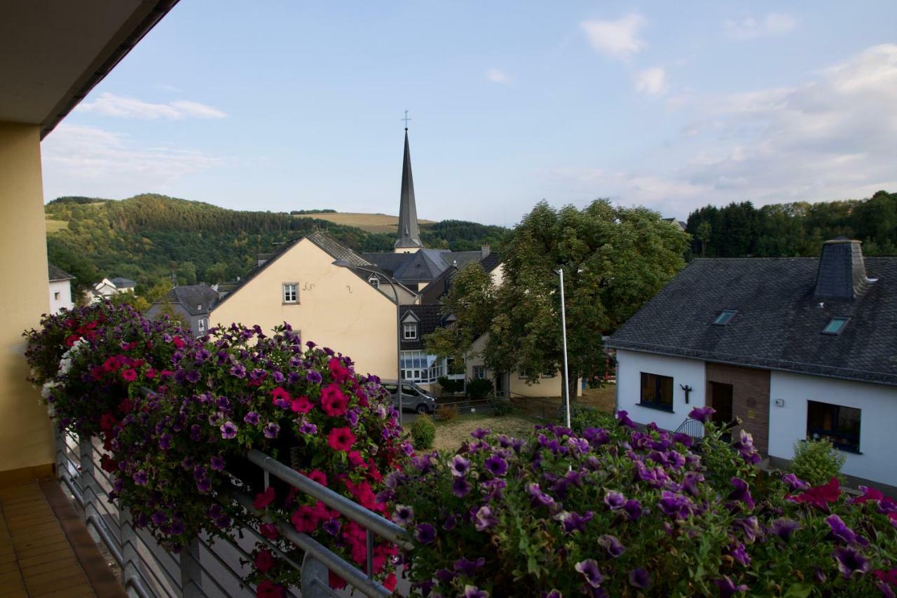 Ferienwohnung Eifelmittendrin Waxweiler Exteriör bild